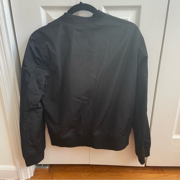 Levi’s | Black Women’s Bomber Jacket - Picture 5 of 6